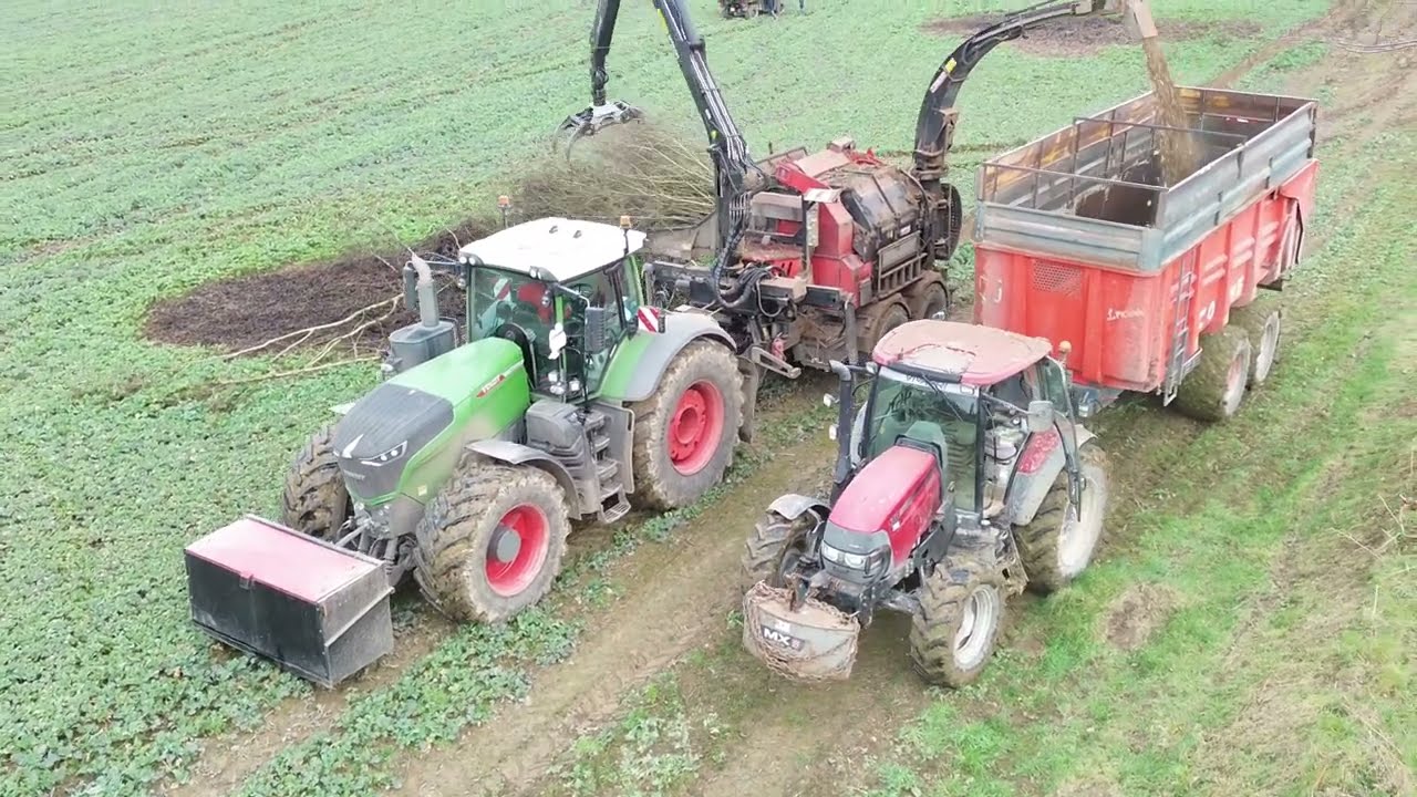 🇨🇵 Broyage de bois avec un Fendt 1050 (poste inversé) 😱🪵