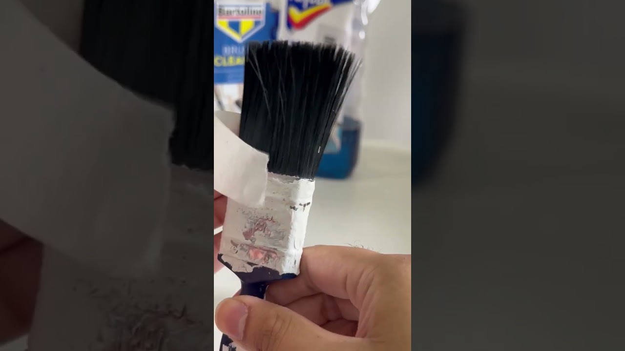 How to STOP Paint Brush bristles from flaring out 👨&zwj;🎨 | DIY hack