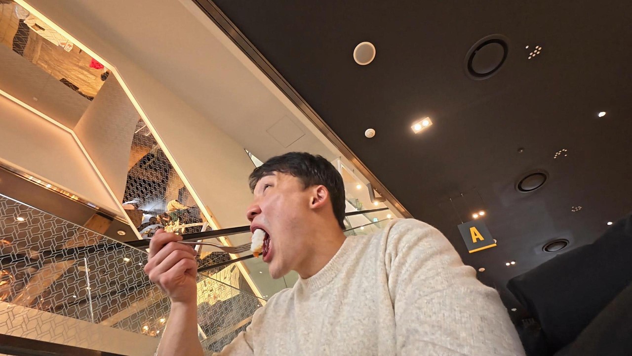 말 없이 즐기는 애슐리 혼밥 브이로그
