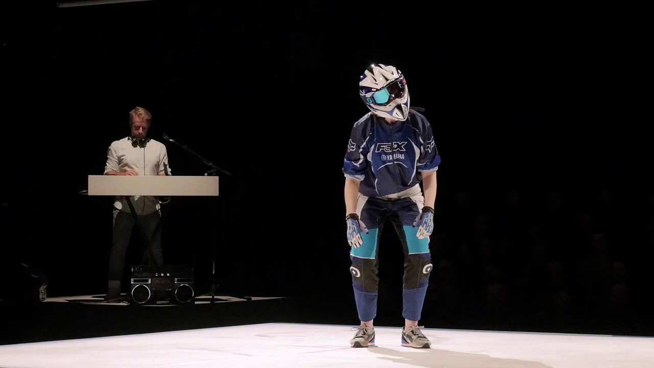 Moto-Cross - Maud Le Pladec // la Scène nationale d'Orléans
