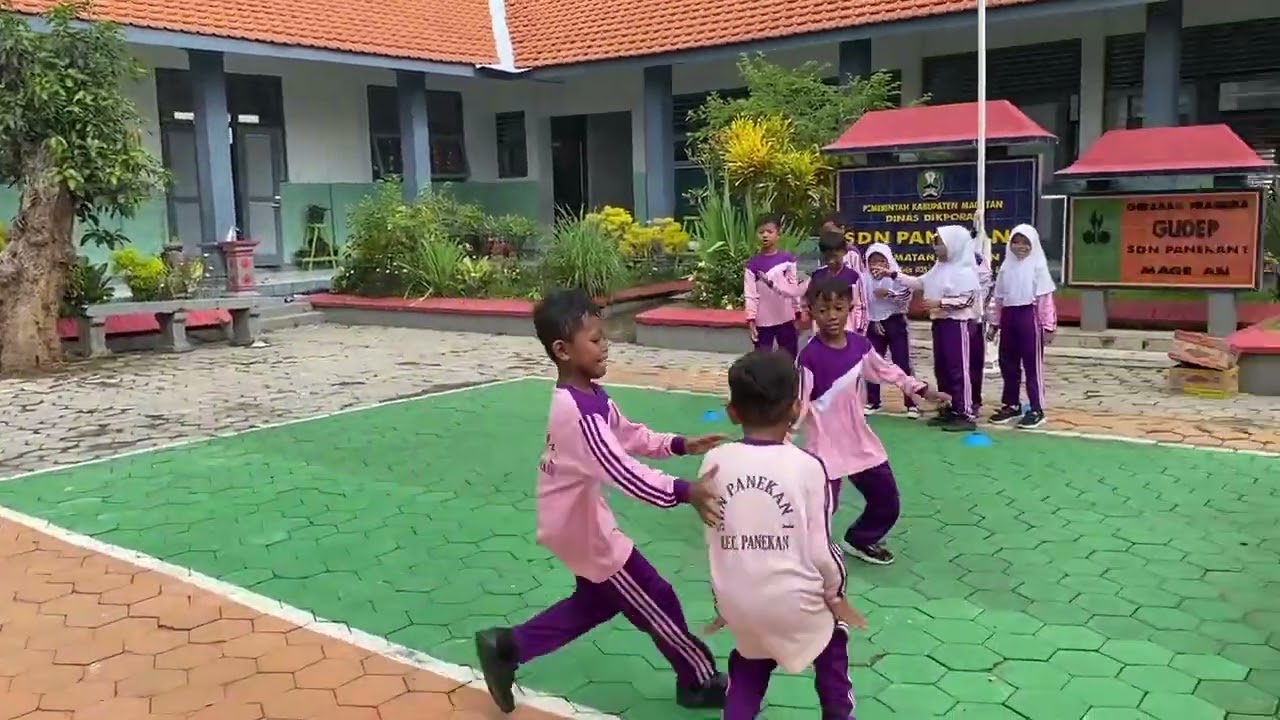 PERMAINAN GERAK DASAR PJOK (Penjaga Kebun Binatang)