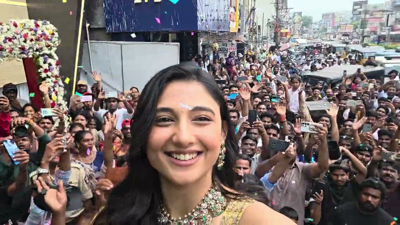 Grand new silver jewellery showroom opening by Actress Ritika Nayak
