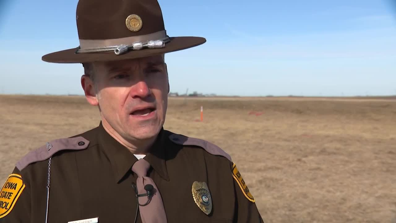 Iowa State Patrol provides update on deadly Iowa Lakes bus crash