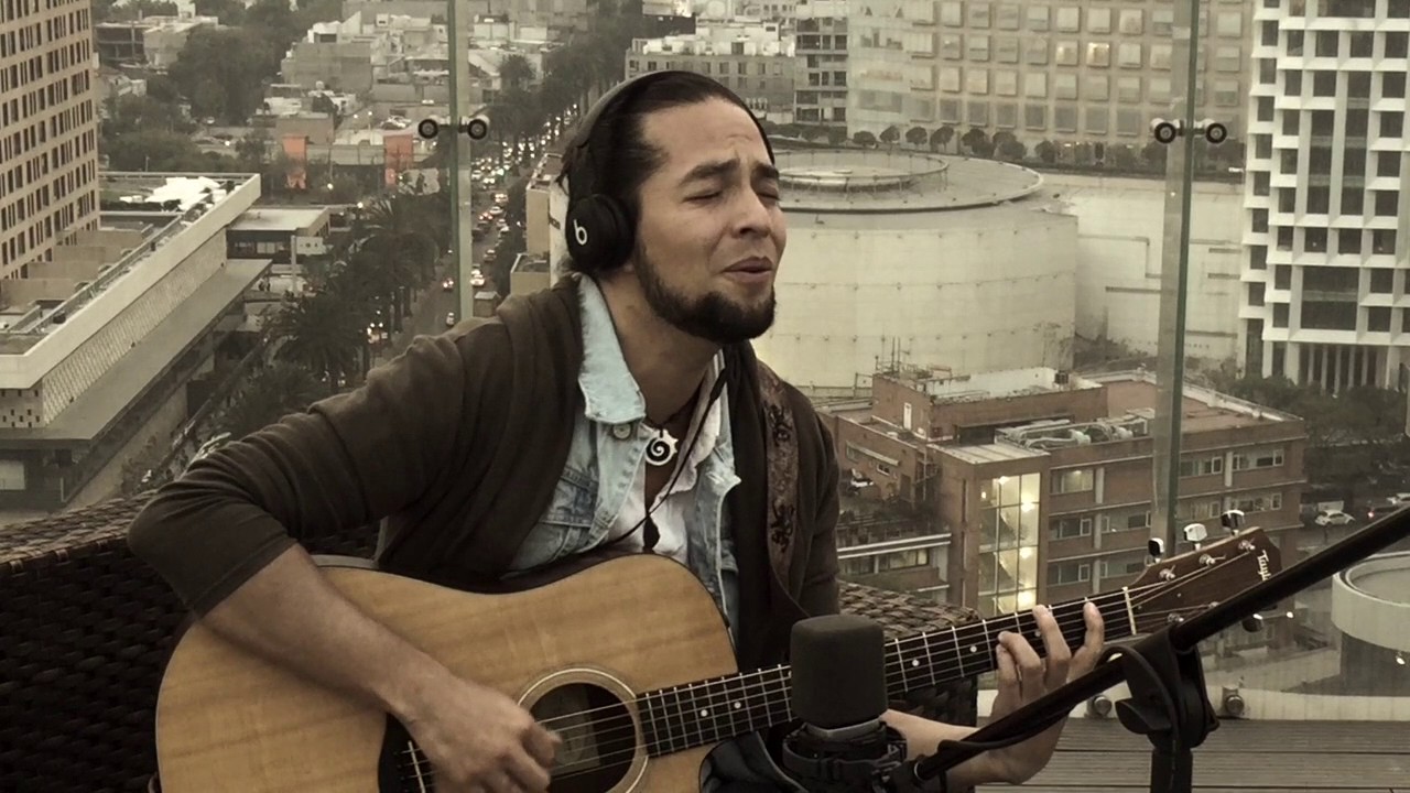 Rodrigo Rojas - Pétalos acústica