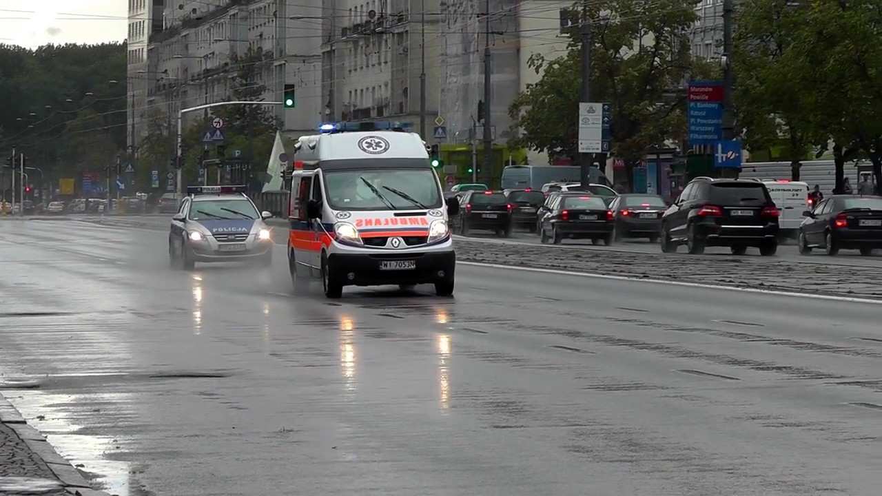 Alarmowo Ambulans Renault Traffic/Autoform WSPRiTS Meditrans + Policja KIA Ceed - Warszawa