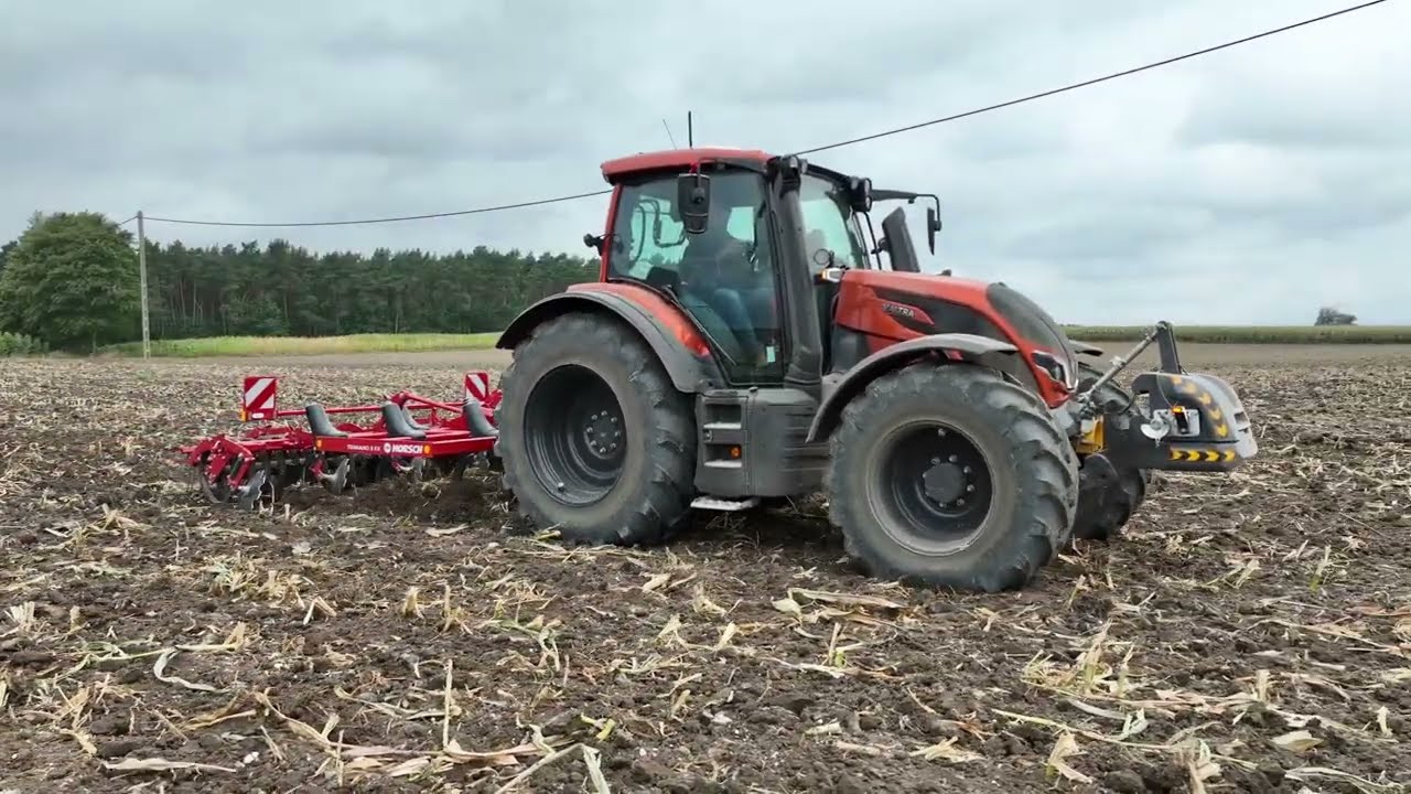 Głęboka uprawa Valtra N135 + Horsch Terrano 3 FX
