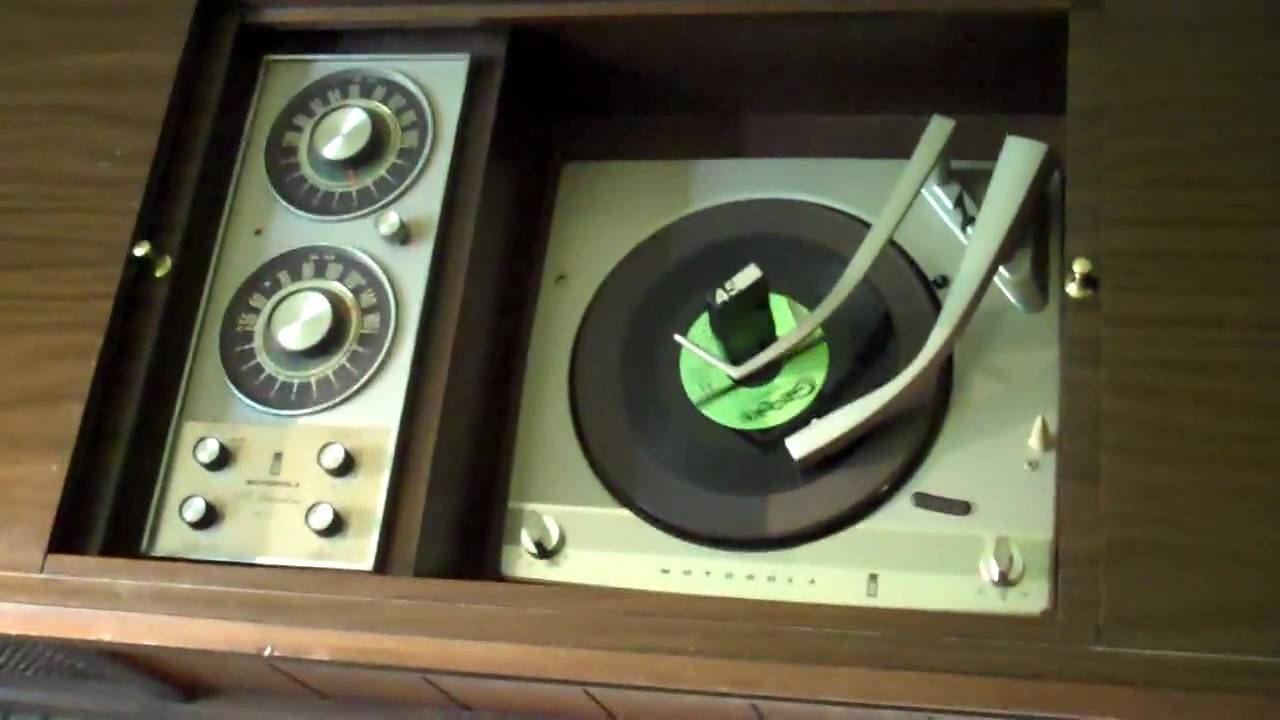1963 Motorola Coffee Table stereo/record player demonstration