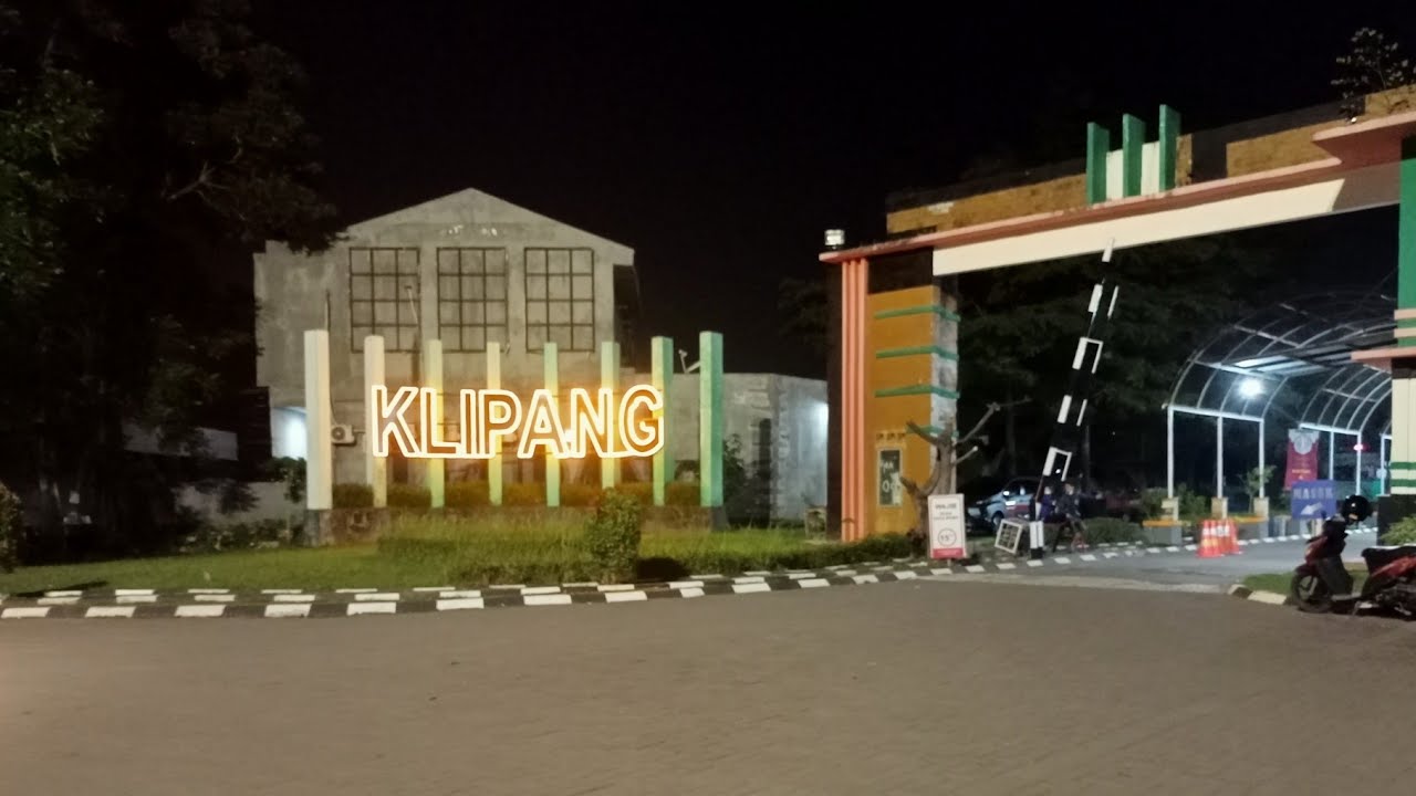 PASAR SENEN MALAM DI KLIPANG SEMARANG