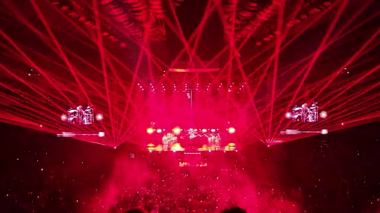 ONE OK ROCK - I Was King (Luxury Disease Manila)