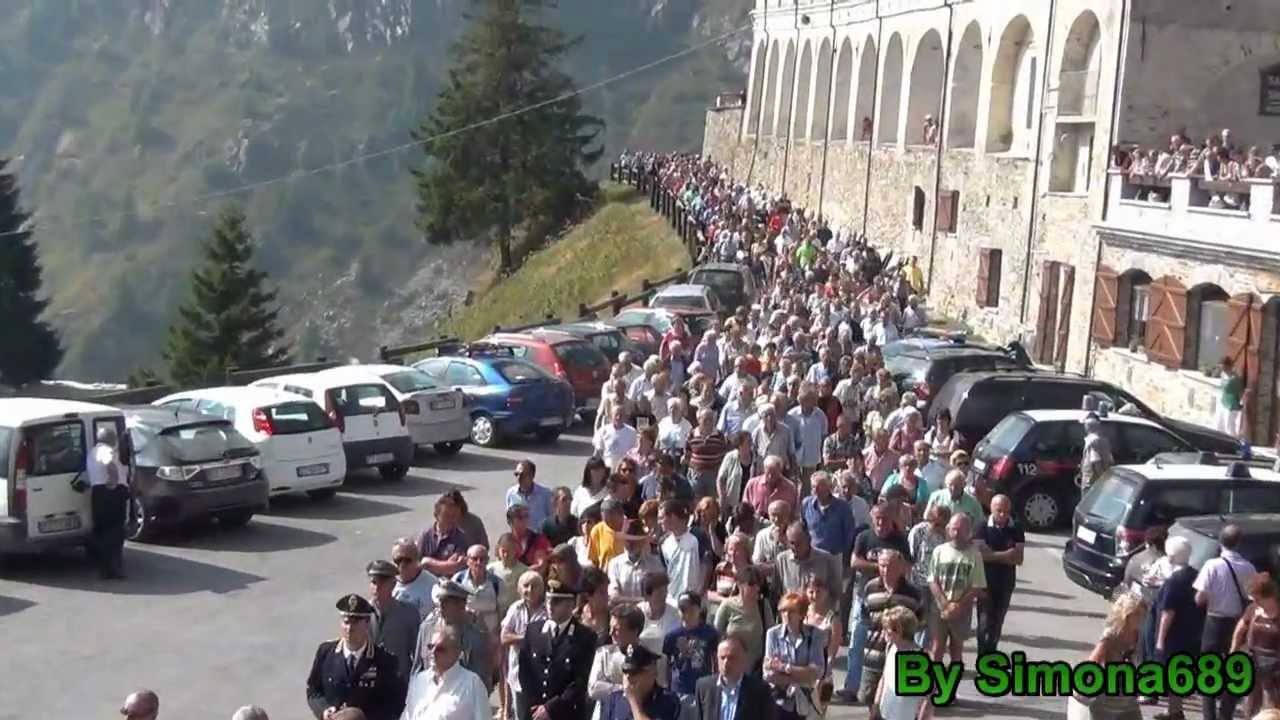 Processione Santuario San Magno,Castelmagno(CN)19-8-2012.