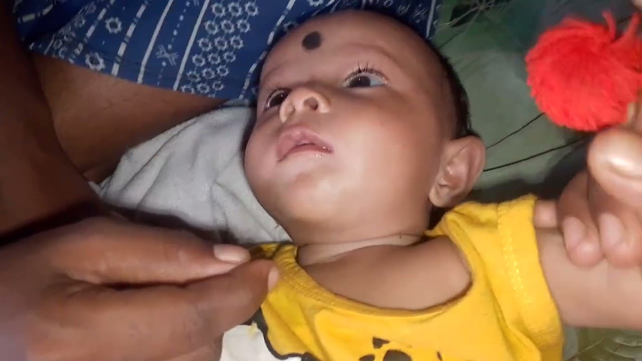 मेरी बिटियारानी मौसी से बात कर रही है 