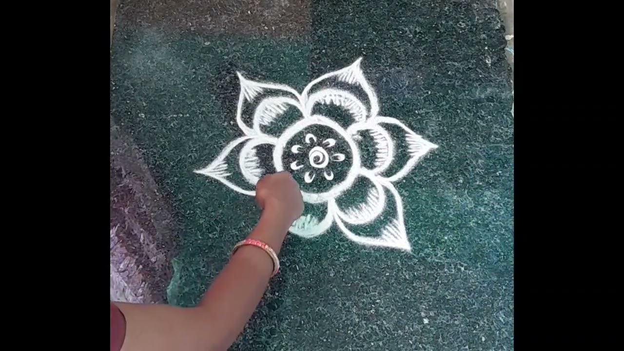 Daily rangoli #muggulu #kolam #trendingvideo #newtrend #explore #shortsvideo #kolam #shortsfeed #art
