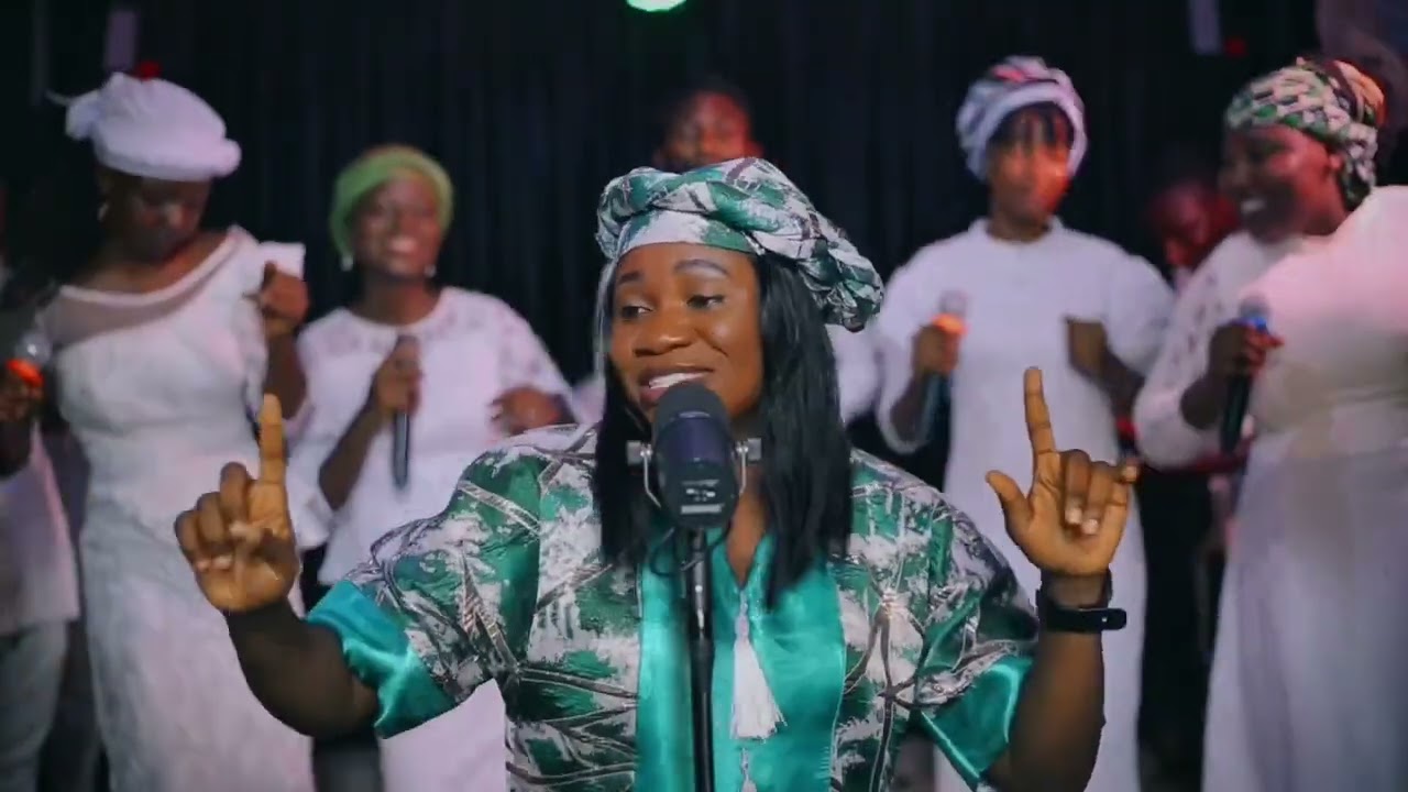 ABANISE PRAISE MEDLEY - TAYO AKINWALE 
