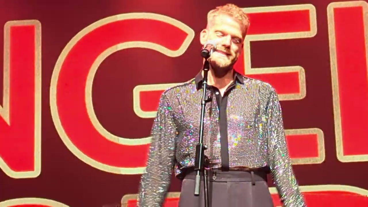 OMG...Scott Hoying guest appearance to open Angelina Jordan...out of this world!!!
