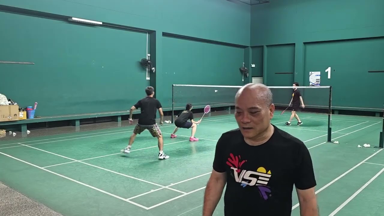 สนามชิค แอล ออม เดียร์ นุ้งป๊อป