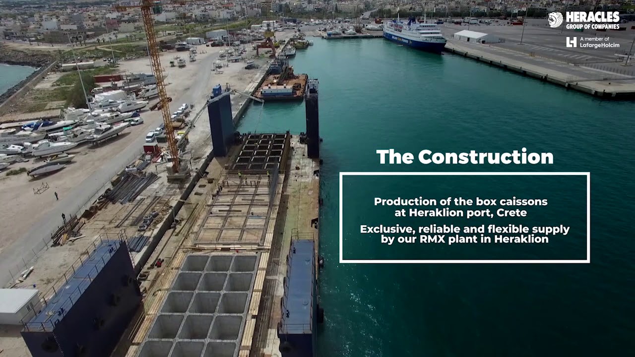 Expansion of Santorini port