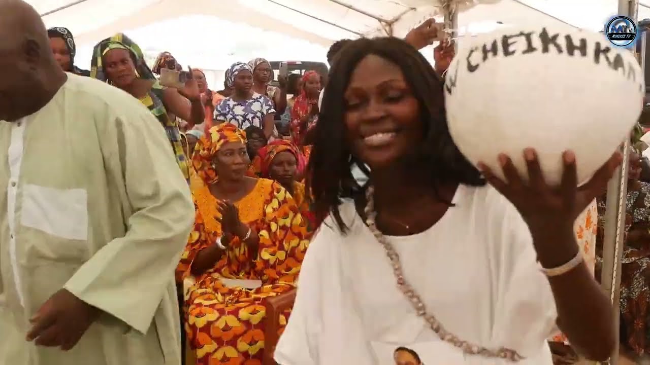 FATICK:L'AGREABLE SURPRISE DE MARIAMA DIAKER ET LES JEUNES FILLES AUX DR CHEIKH KANTE...