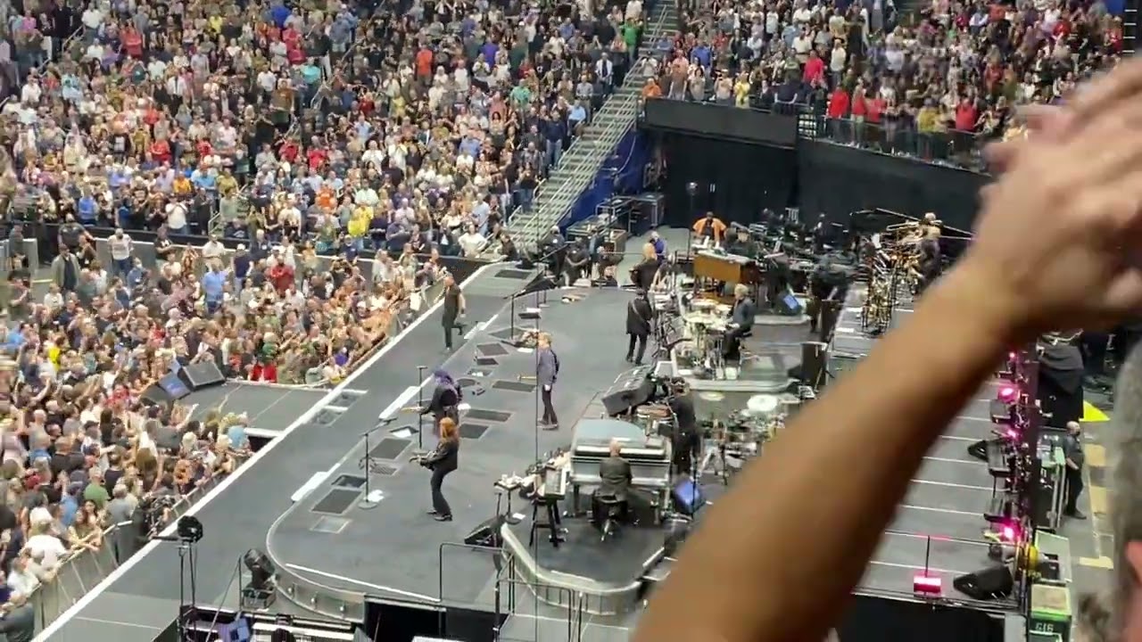 Tenth Avenue Freeze Out  - Tampa - Feb 1, 2023 Bruce Springsteen & the E Street Band
