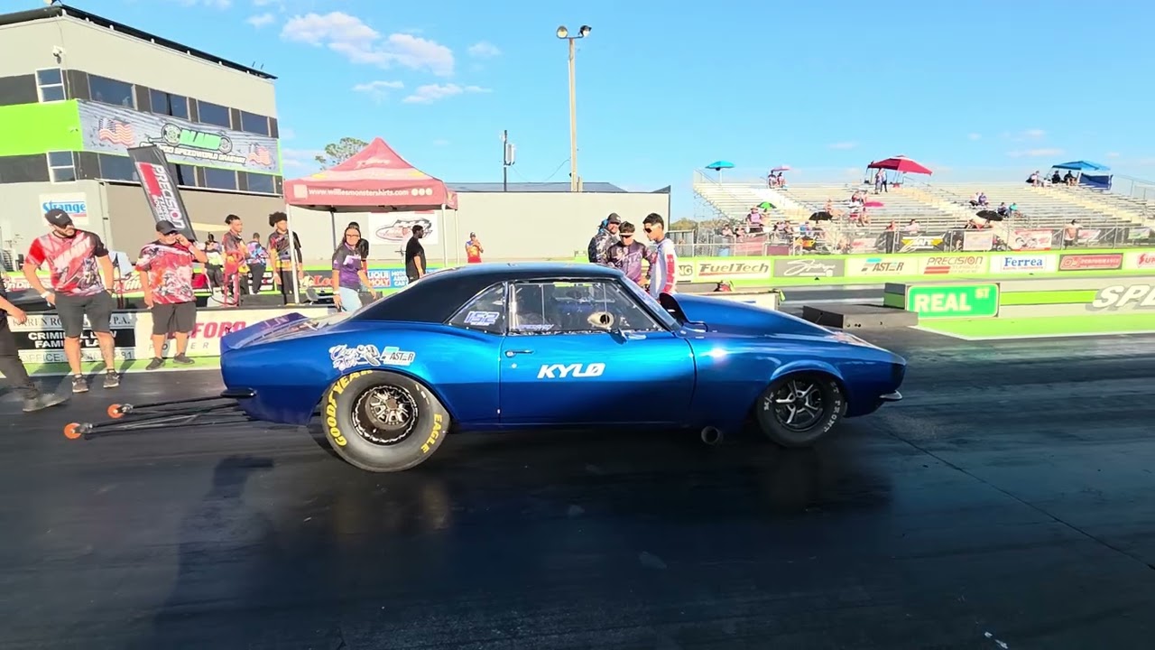 CAR RACING