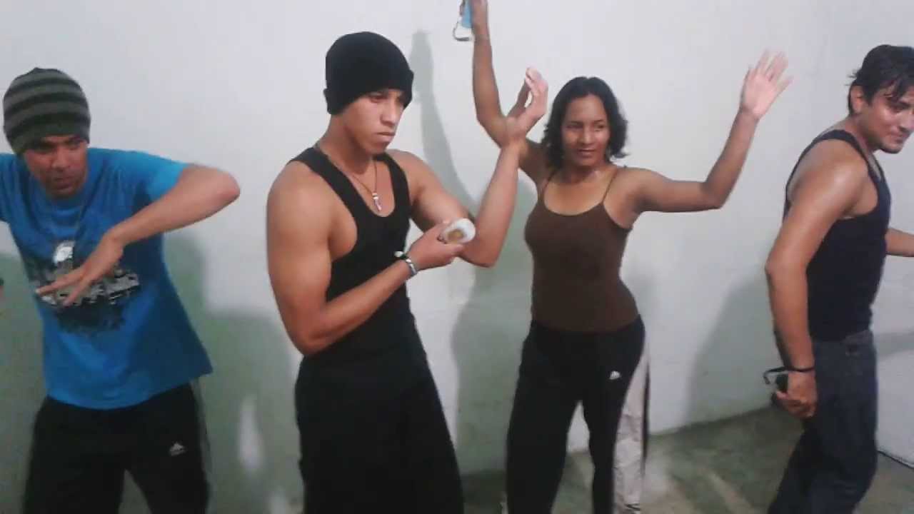 Istambul (Not Constantinople) - They Might Be Giants - Just Dance 4 Vid 2
