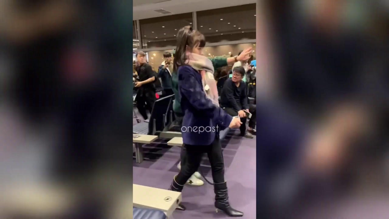 191125 ICN Airport RedVelvet Twice