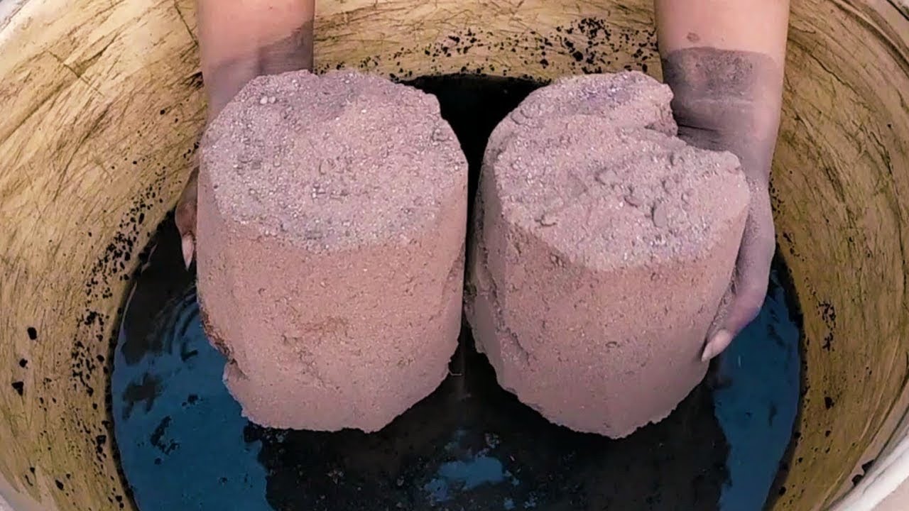 ASMR: super dusty extra soft charcoal red dirt crumble dry+water+dipping 🤤