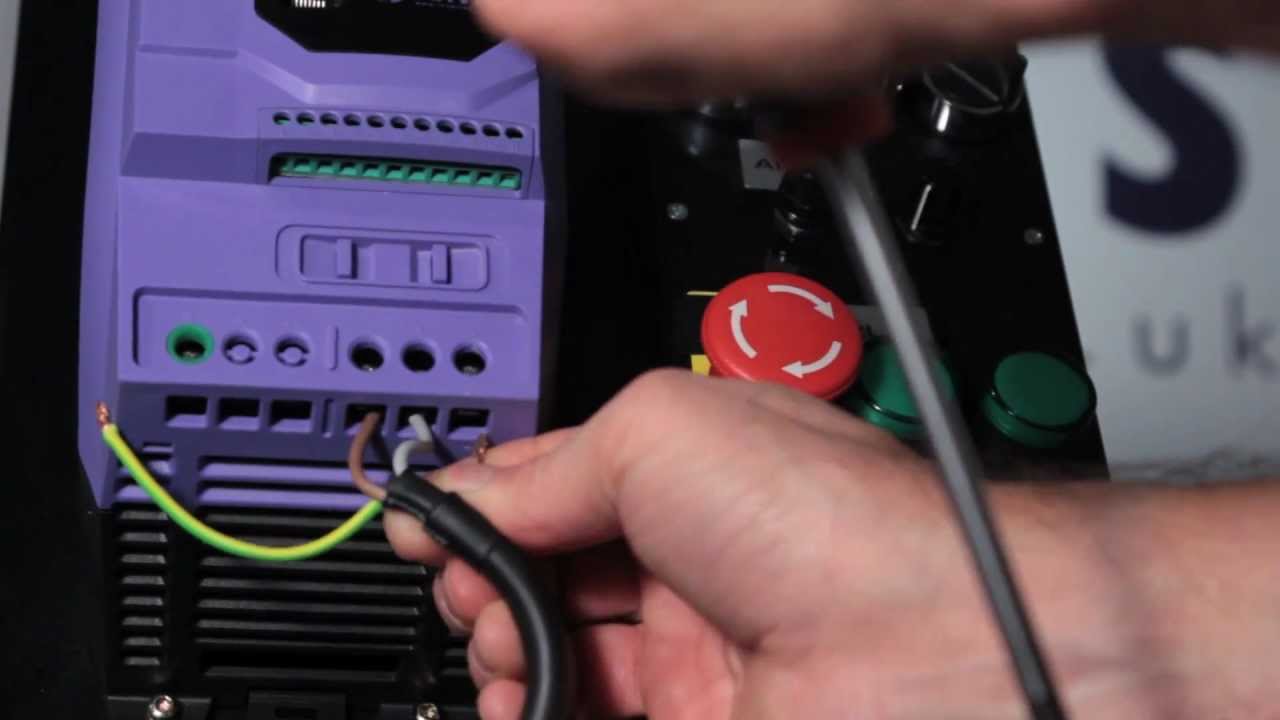 Invertek Optidrive E2 Guide Part 1 - Install