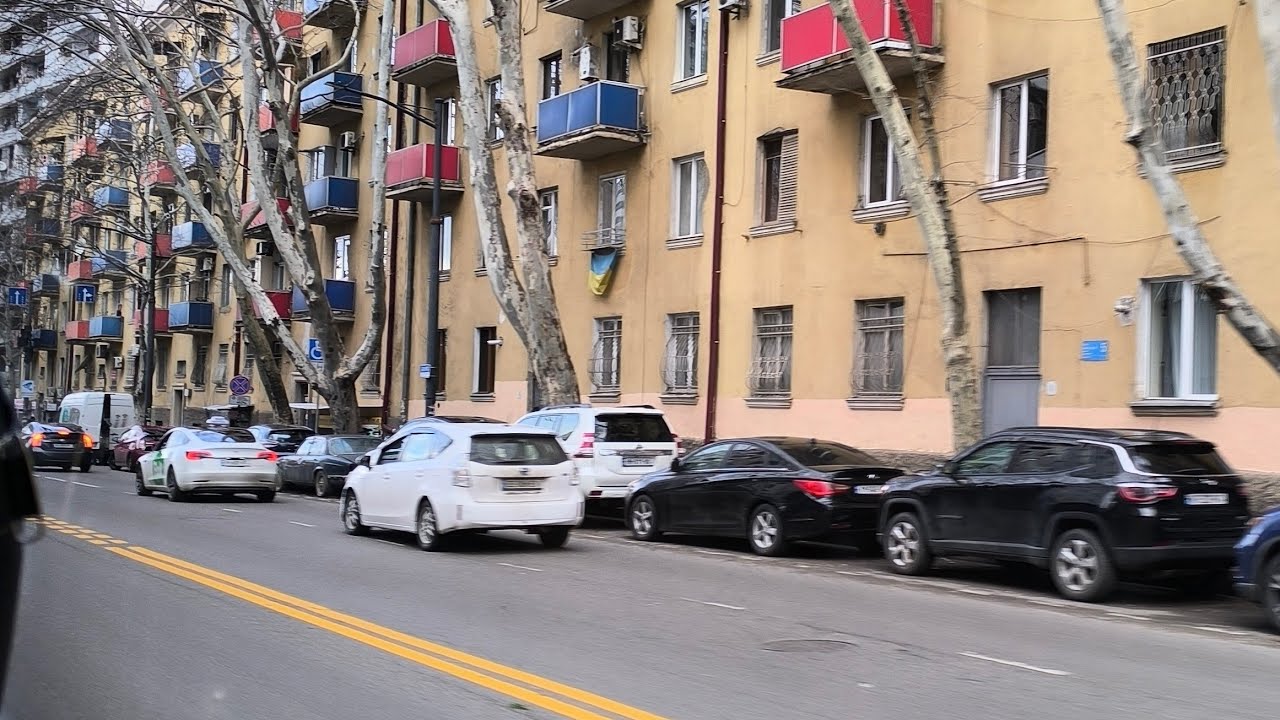 По улицам Тбилиси в прямом эфире!