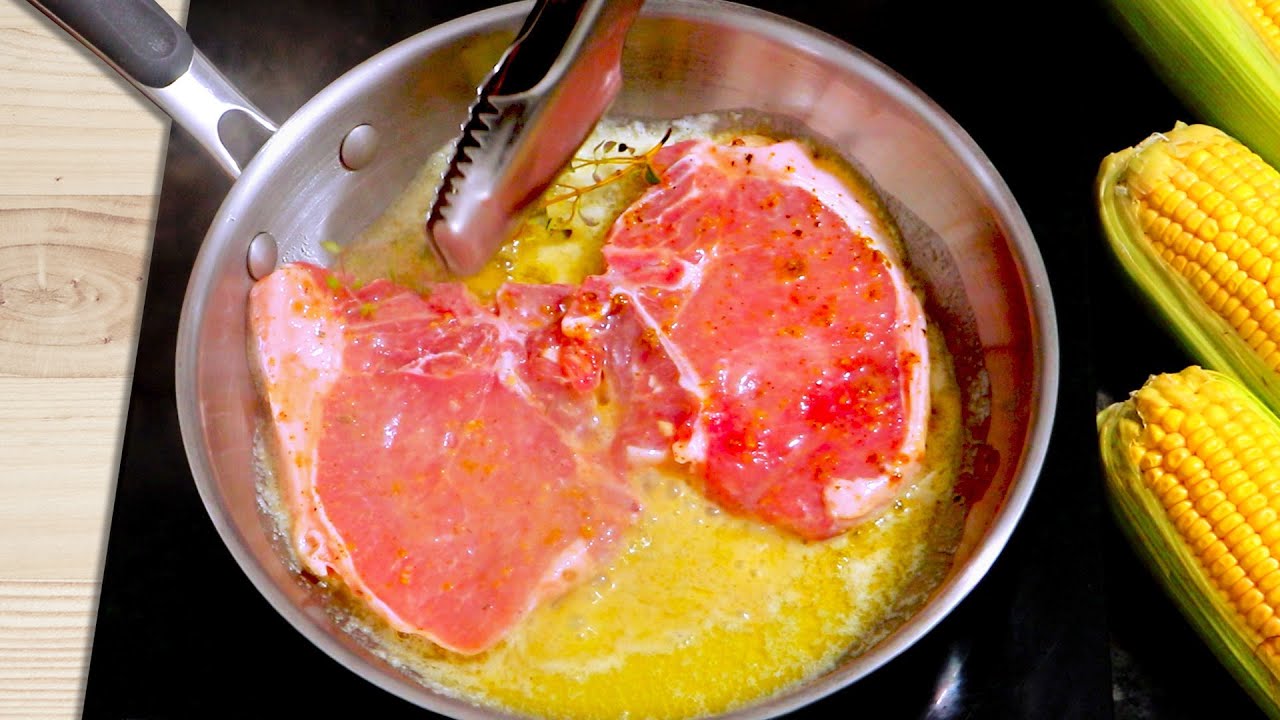 Лучшая свиная отбивная со сливочной кукурузой, которую вы съедите! Легкий и быстрый рецепт!