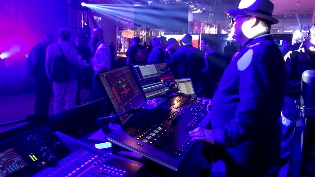 Vari-Lite at LDI 2019 | Booth Light Show