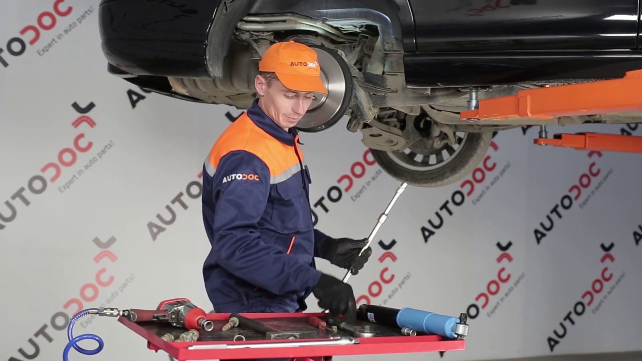 How to change rear shock absorbers on JAGUAR X-TYPE 1 TUTORIAL | AUTODOC