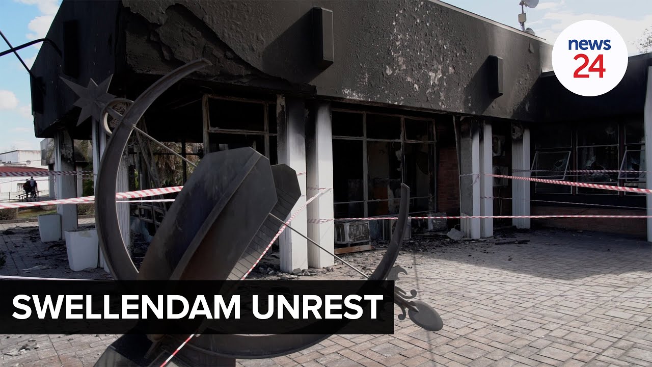 WATCH | ‘Tense but calm’: Swellendam on a knife-edge after violent protests