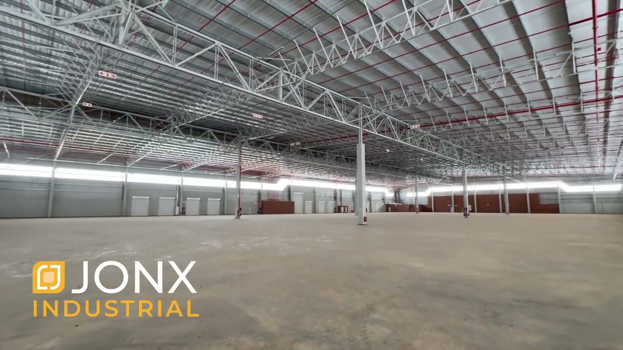 Warehouse in a secure park TO LET in Ollifantsfontein