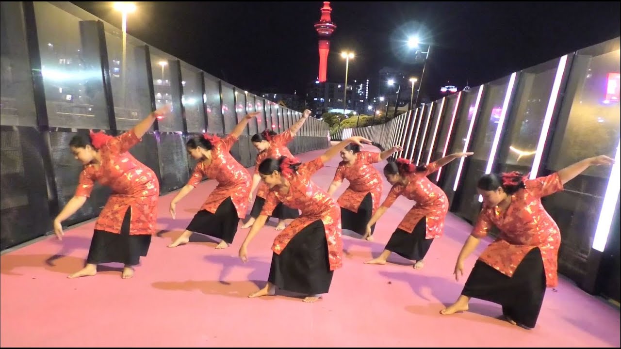 UTULAELAE LO'U NU'U MONI - Junior Saitofiga Leaupepe | Siva Samoa by Mareko Girls Dance Group