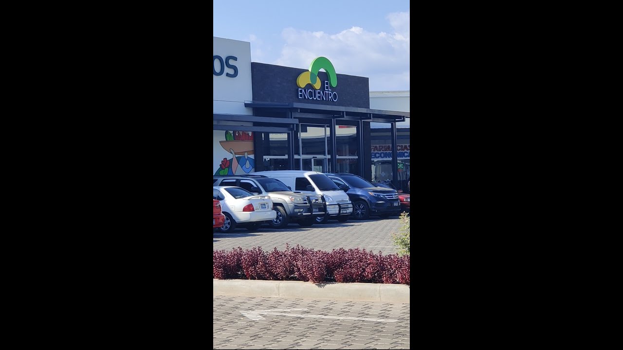 ASI ES EL NUEVO CENTRO COMERCIAL EL ENCUENTRO (SONSONATE)