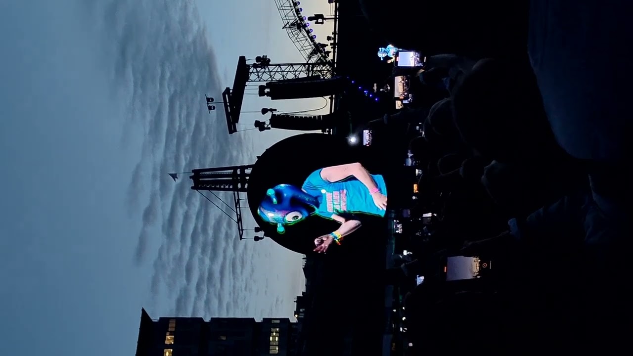 Coldplay - Something Just Like This - Ullevi 2023