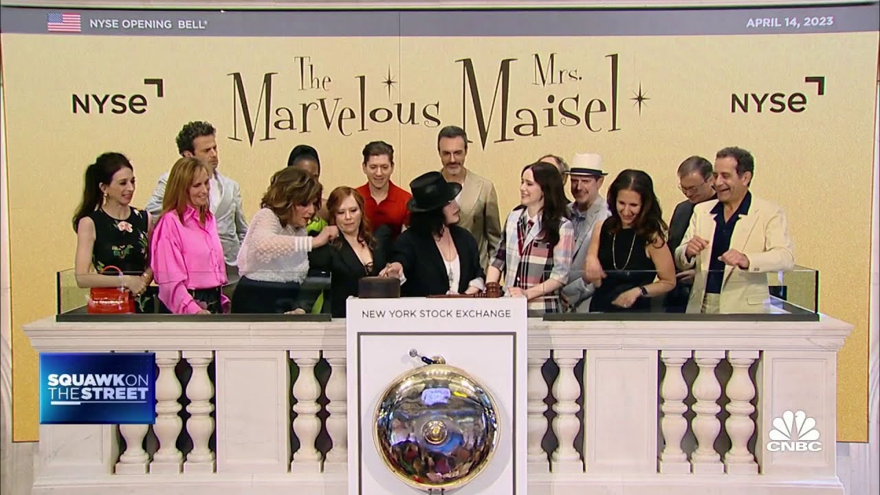 'The Marvelous Mrs. Maisel' celebrates premiere of fifth and final season at NYSE opening bell