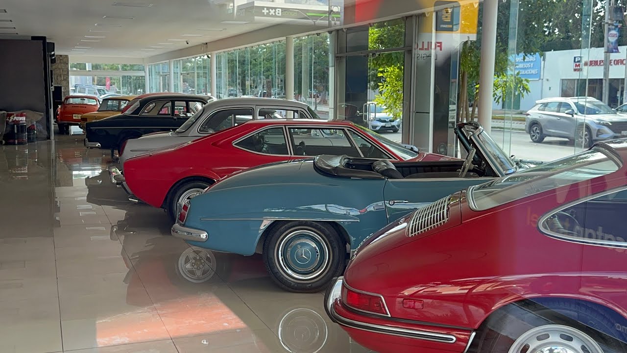 Обзор Mexican Автосалона Renault Oroch , Peugeot 2008 Classic Porsche 911, Ferrari, VW, Volvo