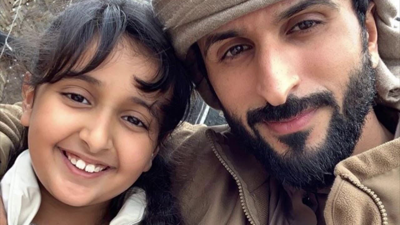 الشيخ ناصر بن حمد ال خليفه وابنته الشيخه شيمه بنت ناصر