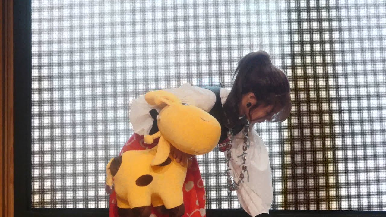 141213 [Pink Luv] 발매 기념 팬사인회 _용산 Apink_정은지 직캠_끝