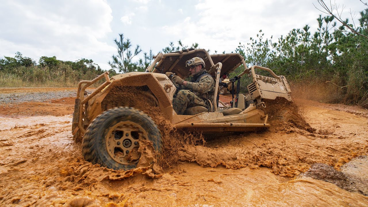 Incredible Video of US Marines Utility Task Vehicle (UTV) Drivers Course in Action