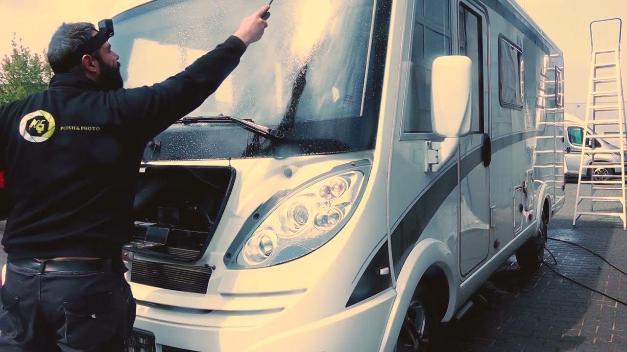 Van Doffig naar Glanzend | From Dull to Glossy – Camper Polijsten / Polishing Transformation