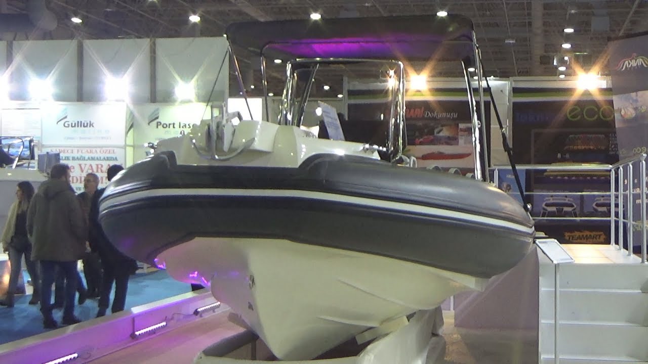 East Marine Custom Line 775 Sun Exterior and Interior