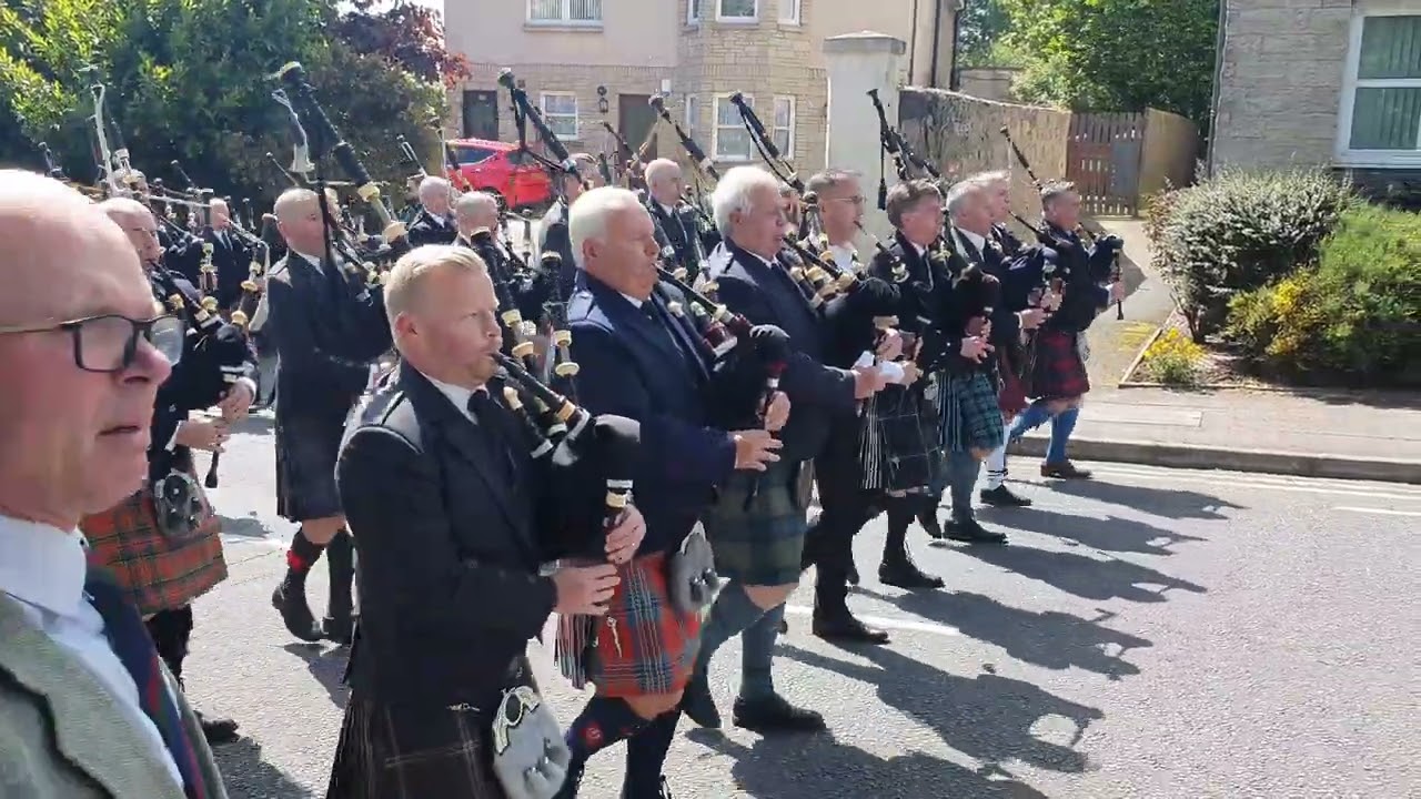 Funeral of John Elliott of G1 Reeds - Start Bagpipe Massed Band with many Grade 1 players. RIP JOCK❤