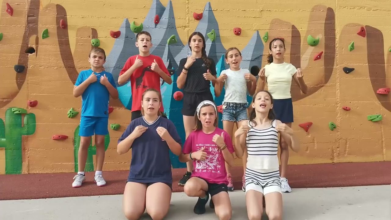 Canción para despedir el curso del aula específica y alumnado del taller de LSE.