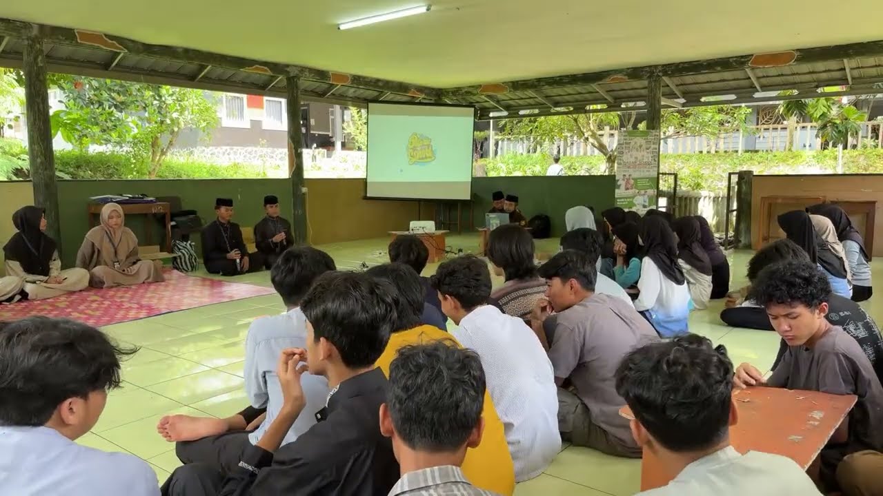 Pulo Air Goes to SMP Fathia
