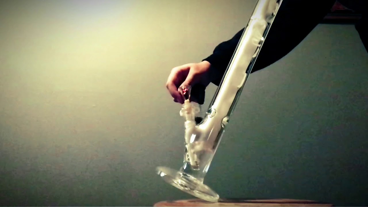 FAT STRAIGHT TUBE BONG HIT