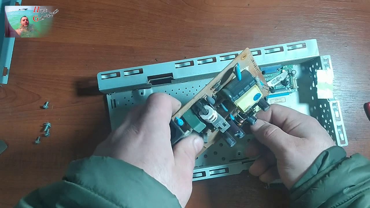 Монитор LG Flatron W1942S не включается и не работает.