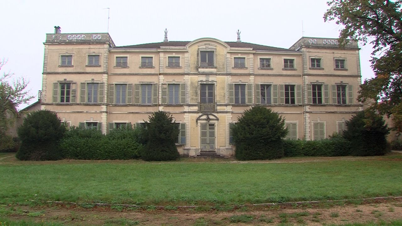 Saint-Maurice-De-Rémens, une absence omniprésente