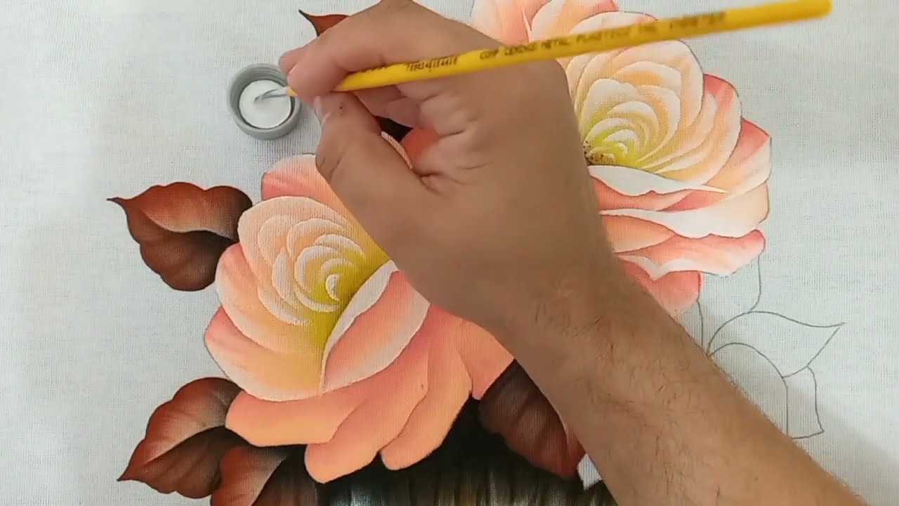 Rosas da cor salmão com Hortênsias - Parte 2 - Rosas, Hortênsias e fundo - Aula 231